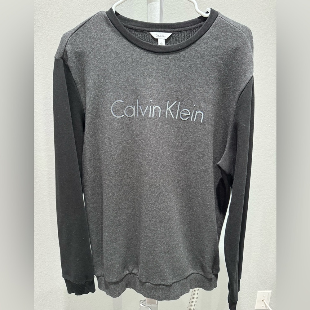 Calvin Klein Men's Charcoal and Black Crewneck Sweater